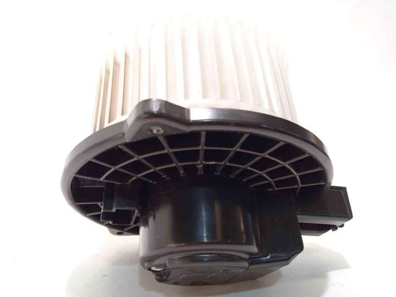 Recambio de motor calefaccion para mazda cx-30 referencia OEM IAM 8727006620  HB111GHR9 3
