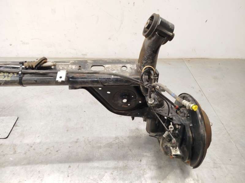 Recambio de puente trasero para nissan leaf (ze1) electric referencia OEM IAM 555015SH0A - Negro 2