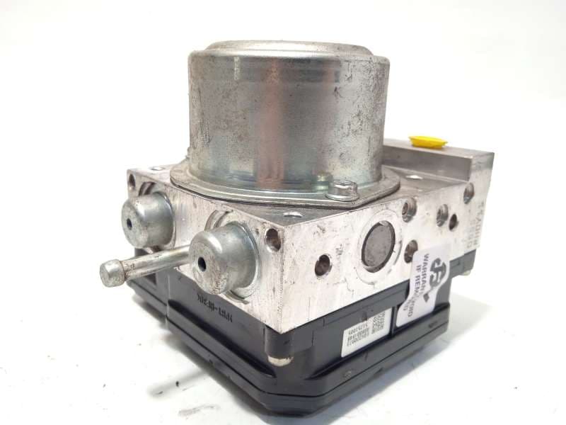 Recambio de abs para nissan juke (f15) tekna premium referencia OEM IAM 476601KD0A  TD8405 2