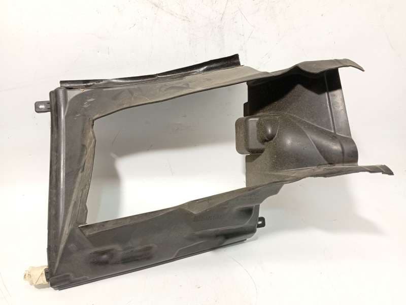 Recambio de aireador para audi r8 (4s3, 4sp) 5.2 fsi quattro referencia OEM IAM 4S0121333B - Amarillo