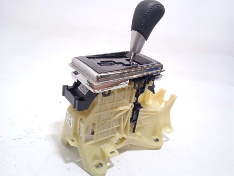 Recambio de palanca cambio para mitsubishi asx 2.0 mivec cat referencia OEM IAM 2400A645 - Blanco
