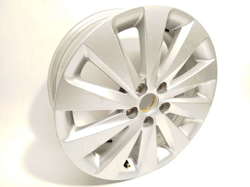 Recambio de llanta para seat arona (kj7, kjp) 1.0 tsi referencia OEM IAM 6F96010258Z8 - Blanco