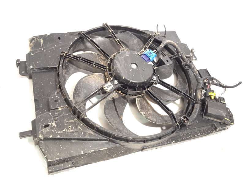 Recambio de electroventilador para renault captur 1.3 tce referencia OEM IAM 214818009R