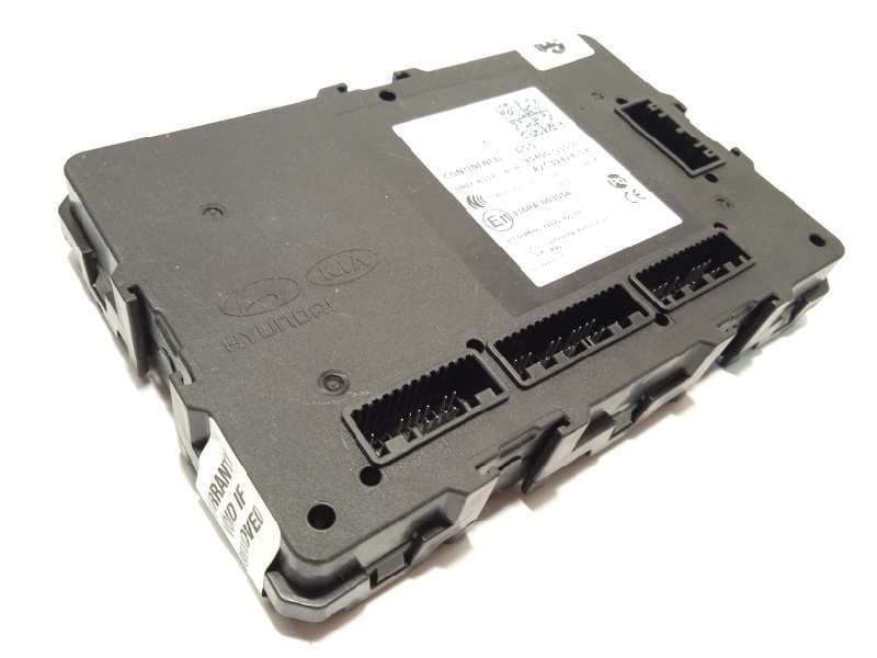 Recambio de modulo electronico para kia niro referencia OEM IAM 95400G5550  A2C39428104 - Blanco