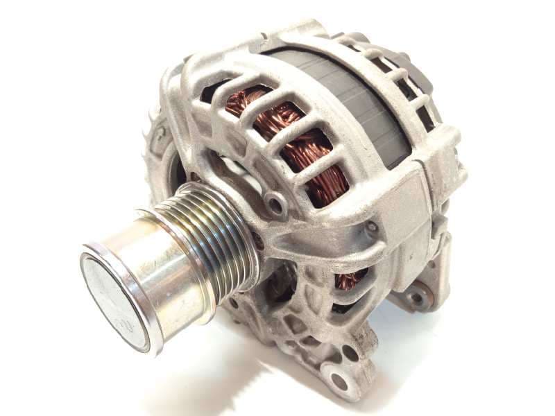Recambio de alternador para volkswagen t-cross 1.0 tsi referencia OEM IAM 05E903026B - Blanco