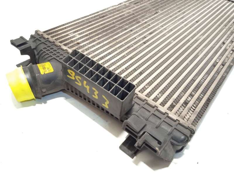 Recambio de intercooler para chevrolet orlando (j309) 2.0 d referencia OEM IAM 13267647 2