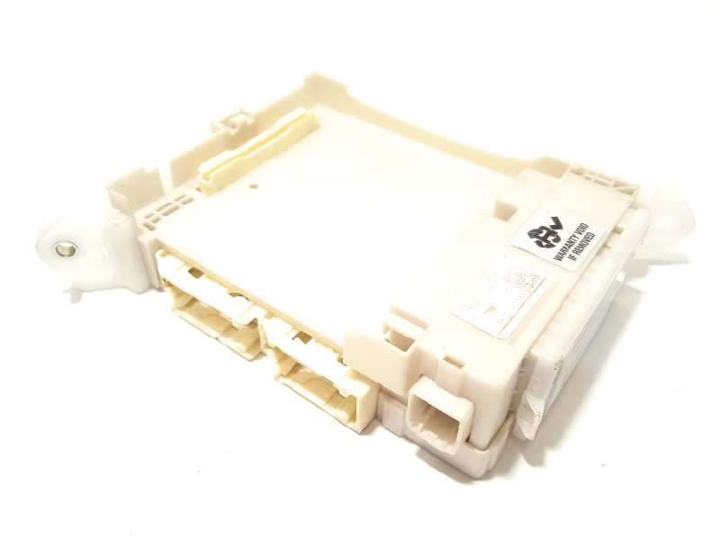 Recambio de caja reles / fusibles para toyota gt 86 sport referencia OEM IAM 82201CA020 - Gris