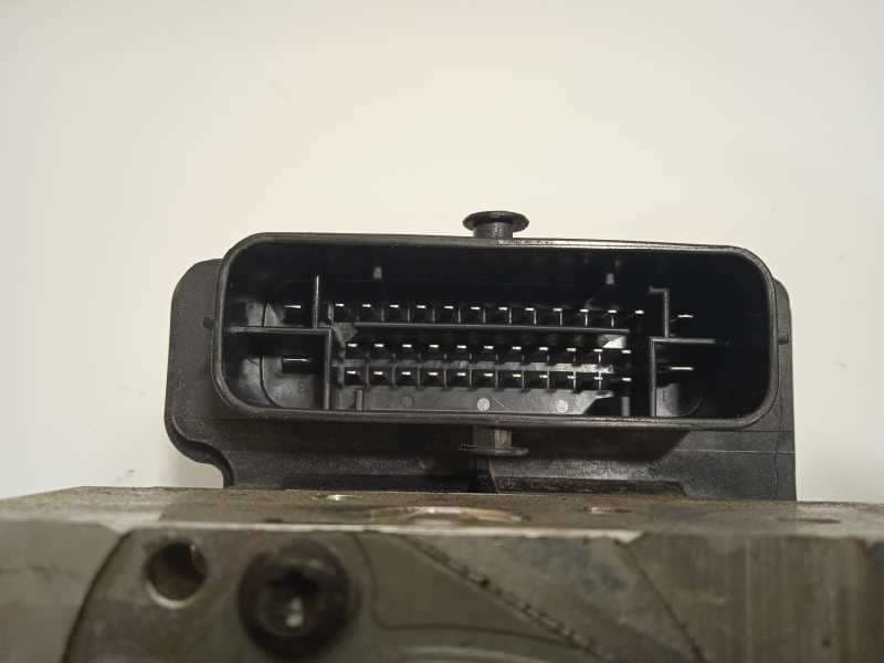 Recambio de abs para kia cee'd drive referencia OEM IAM 58920A2210 6158945200 A258920500 4