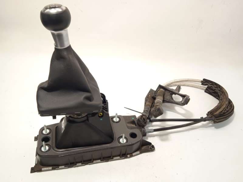 Recambio de palanca cambio para audi q2 (gab) 1.6 tdi referencia OEM IAM 2GA711049B - Negro