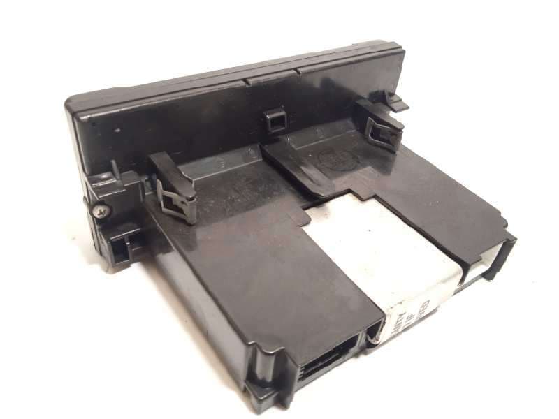 Recambio de pantalla multifuncion para volvo c30 referencia OEM IAM 30737809 3