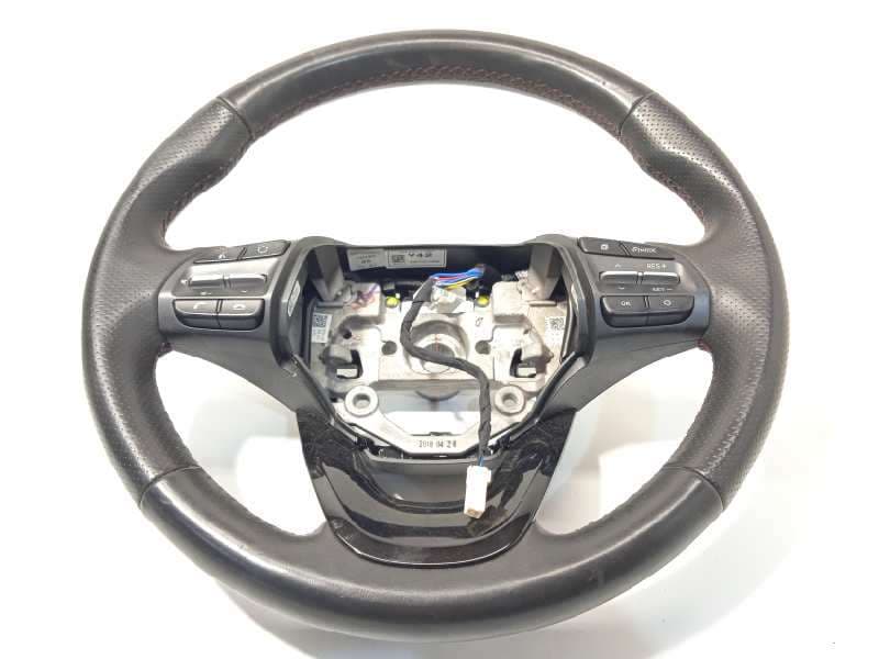 Recambio de volante para hyundai kona 1.0 tgdi cat referencia OEM IAM 56110J9390MGY - Blanco