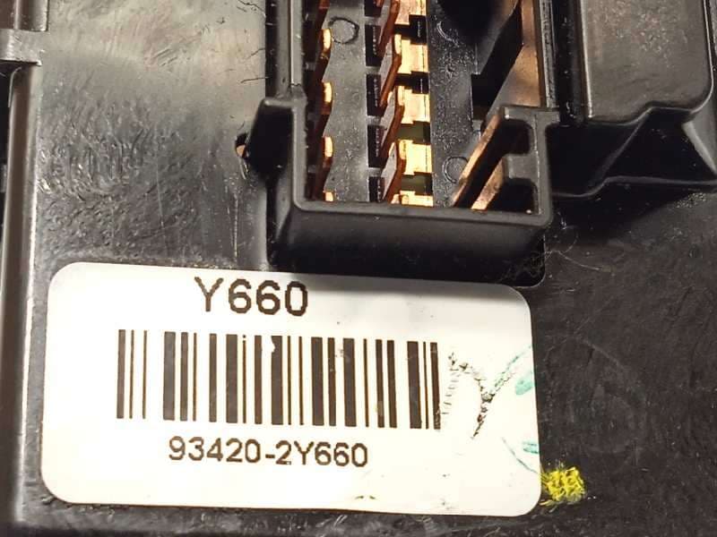 Recambio de mando limpia para kia sportage drive 4x2 referencia OEM IAM 934202Y660 4