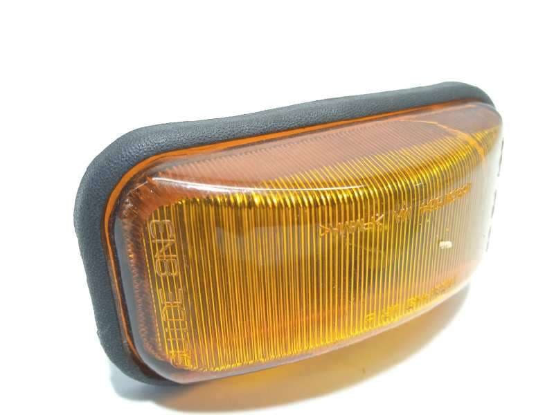 Recambio de piloto delantero derecho para hummer h2 6.0 referencia OEM IAM 15105494 - Negro