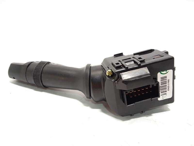 Recambio de mando limpia para kia sportage 1.7 crdi cat referencia OEM IAM 934202Y660 - Blanco 3