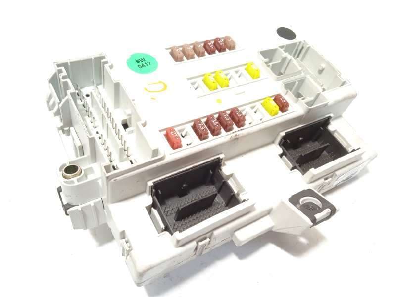 Recambio de caja reles / fusibles para fiat 500 l (330) pop star referencia OEM IAM 52007597 - Blanco