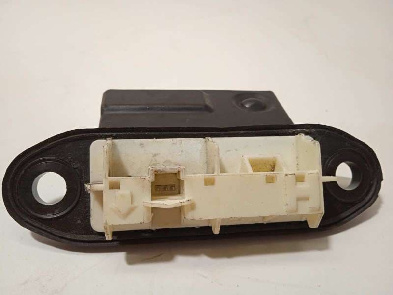 Recambio de maneta exterior porton para lexus nx 300h 4wd referencia OEM IAM 6943048030 4