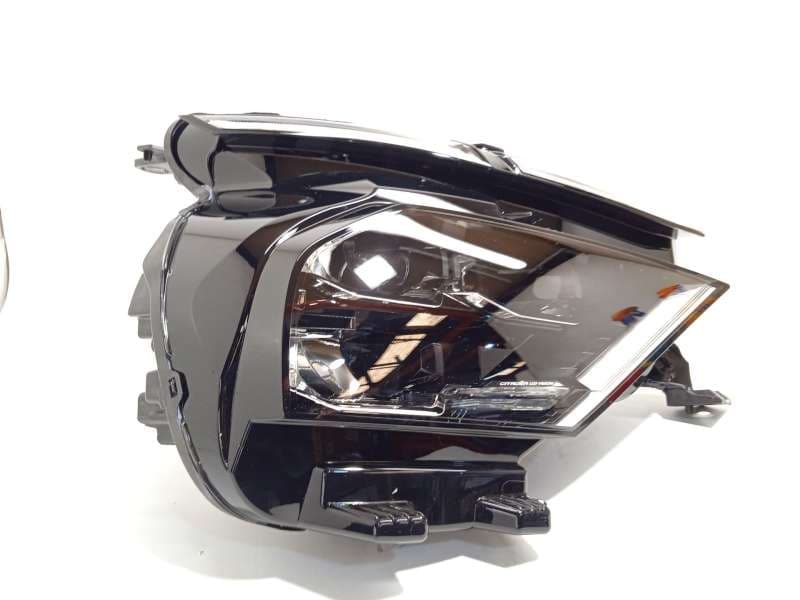 Recambio de faro derecho para citroën c4 iii 1.2 referencia OEM IAM 9830649280  73374698 3