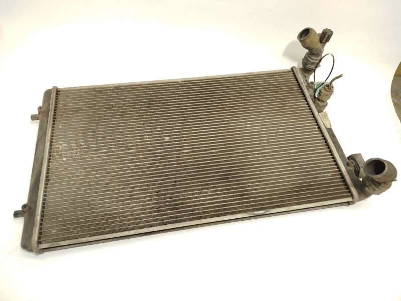 Recambio de radiador agua para seat leon (1m1) 1.6 16 v referencia OEM IAM 1J0121253AF