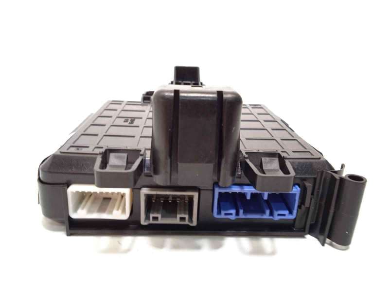 Recambio de modulo electronico para mazda cx-30 referencia OEM IAM D41S675Z0 3