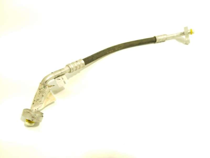 Recambio de tubos aire acondicionado para lynk & co 01 phev referencia OEM IAM 8888767635 - Negro