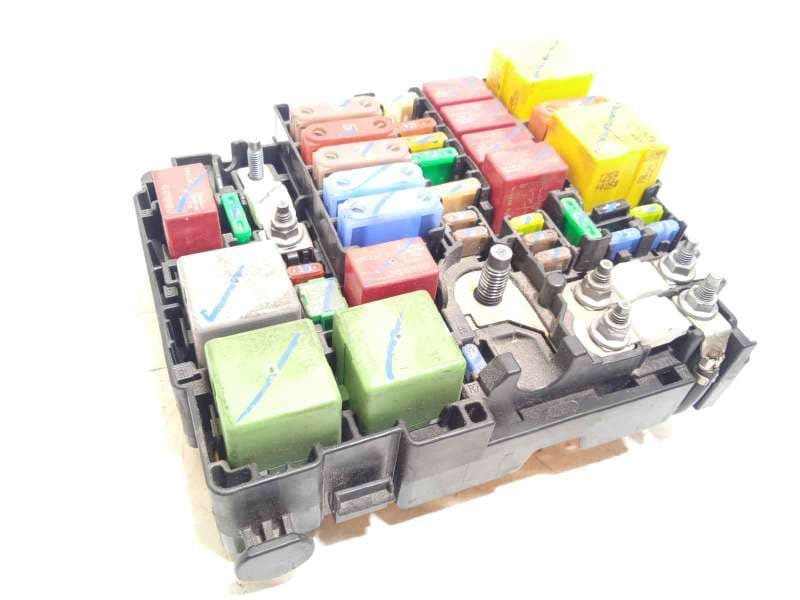 Recambio de caja reles / fusibles para citroën c-elysée shine referencia OEM IAM 9804848580