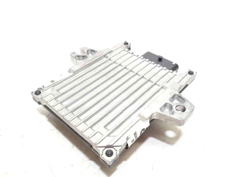 Recambio de modulo electronico para renault captur ii referencia OEM IAM 173203643R - Blanco 2
