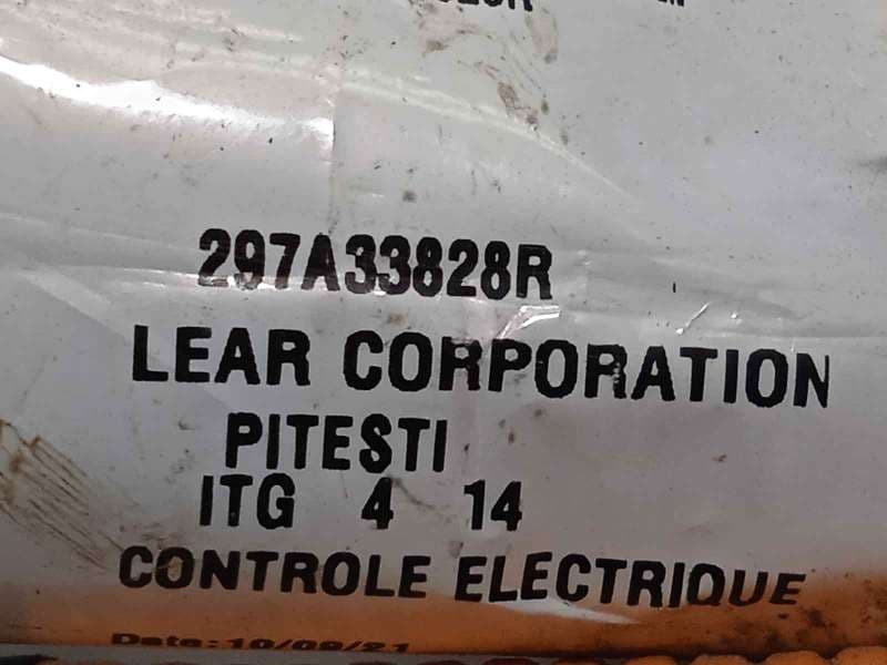 Recambio de modulo electronico para renault captur ii referencia OEM IAM 297A33828R - Blanco 4