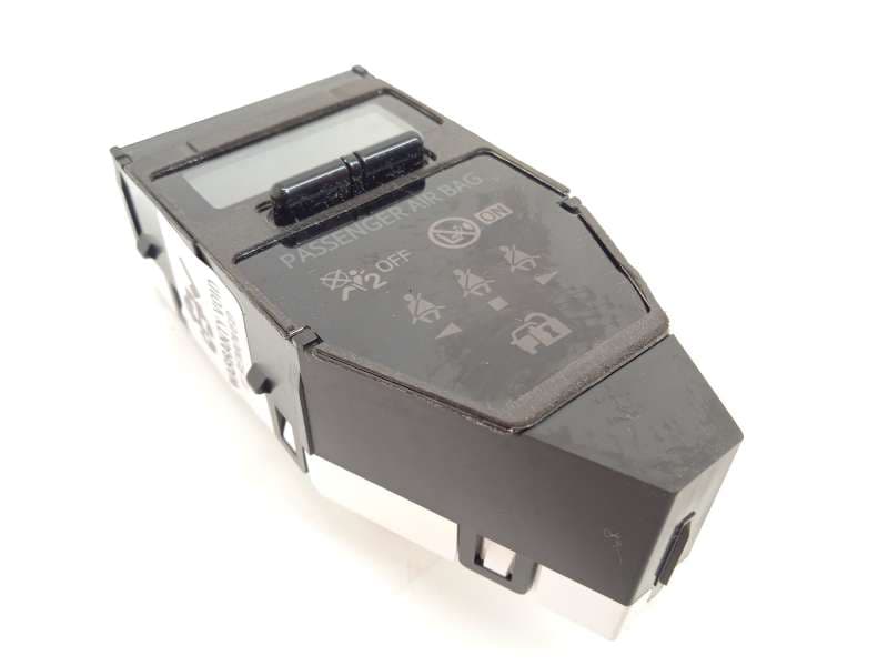 Recambio de modulo electronico para toyota auris active referencia OEM IAM 8391002200 - Azul