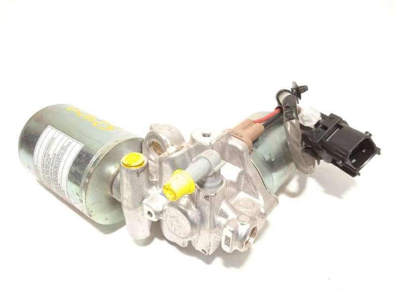 Recambio de bomba freno para toyota corolla (e21) referencia OEM IAM 4707012030 - Azul