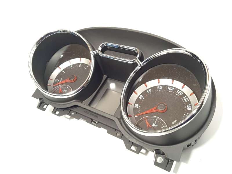Recambio de cuadro instrumentos para opel adam (m13) 1.4 referencia OEM IAM 39004981 2