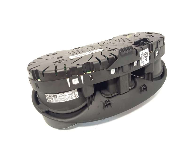 Recambio de cuadro instrumentos para opel adam (m13) 1.4 referencia OEM IAM 39004981 4