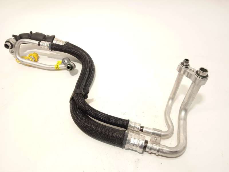 Recambio de tubos aire acondicionado para tesla model 3 ev referencia OEM IAM 162591000B - Blanco