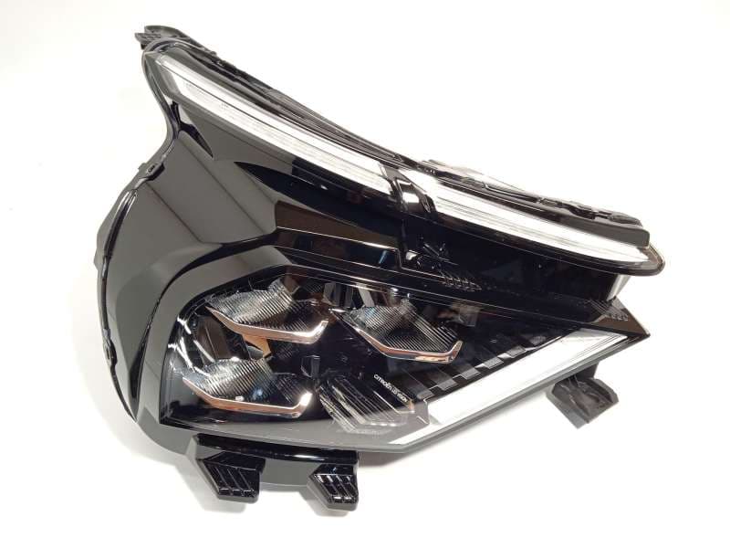 Recambio de faro derecho para citroën c4 iii 1.2 referencia OEM IAM 9830649280  73374698 3