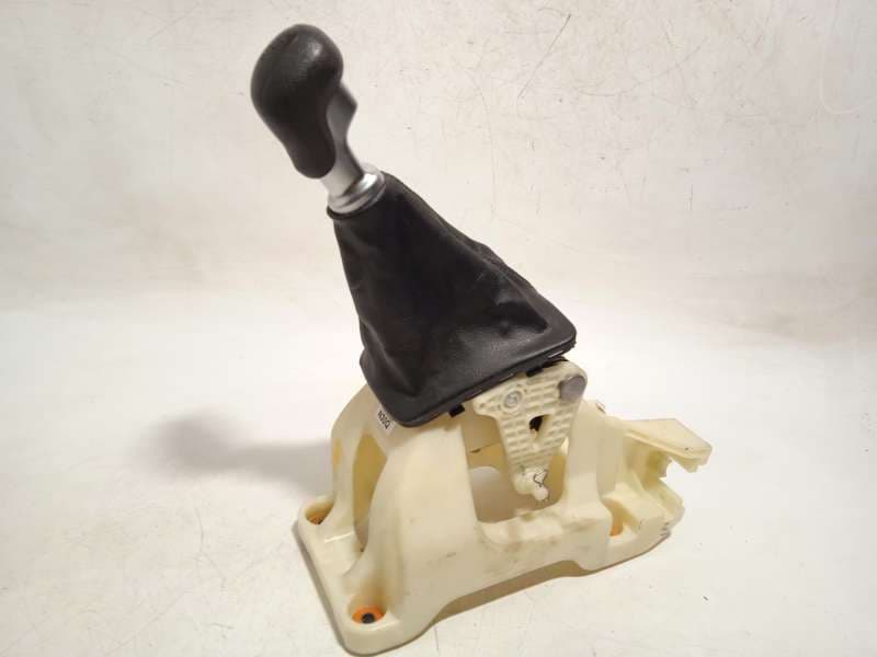 Recambio de palanca cambio para kia venga (yn) 1.4 cvvt referencia OEM IAM 437001P150EQ - Blanco 2