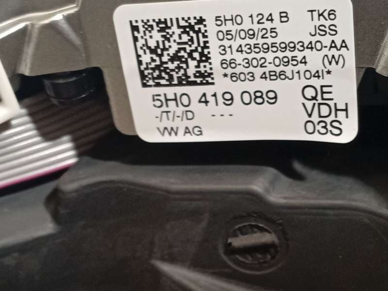 Recambio de volante para volkswagen  golf viii 1.5 referencia OEM IAM 5H0419089QEVDH - Plata 5