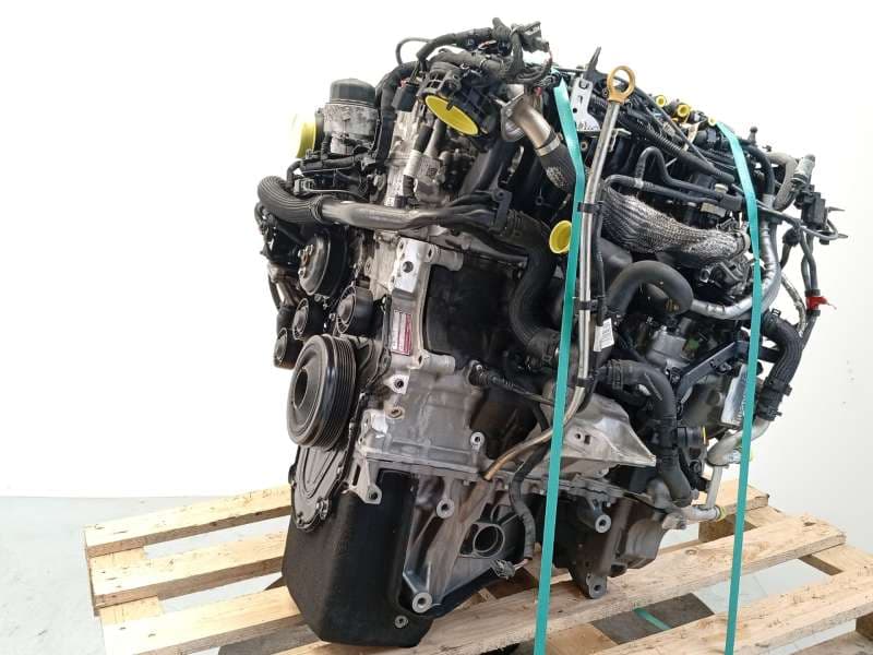 Recambio de despiece motor para jaguar f-pace (x761) 2.0 td4 awd referencia OEM IAM 204DTD - Blanco