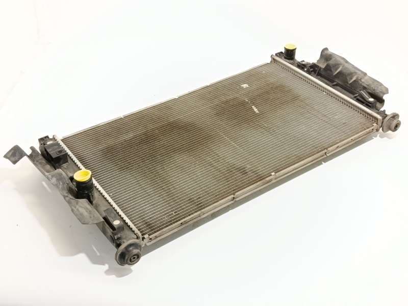 Recambio de radiador agua para dodge caliber 2.0 referencia OEM IAM 05058160AE 68004049AA - Plata