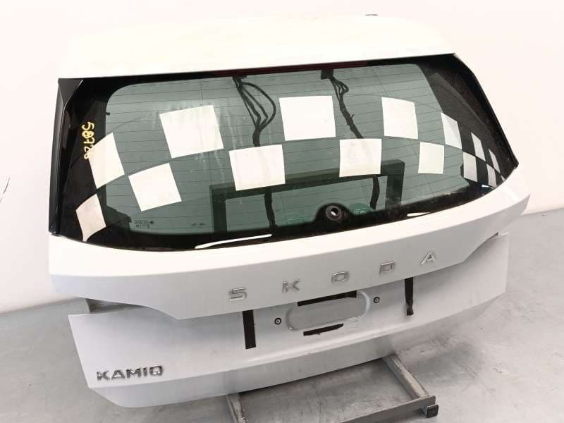 Recambio de porton trasero para skoda kamiq (nw4) 1.0 tsi referencia OEM IAM 658827023B - Blanco