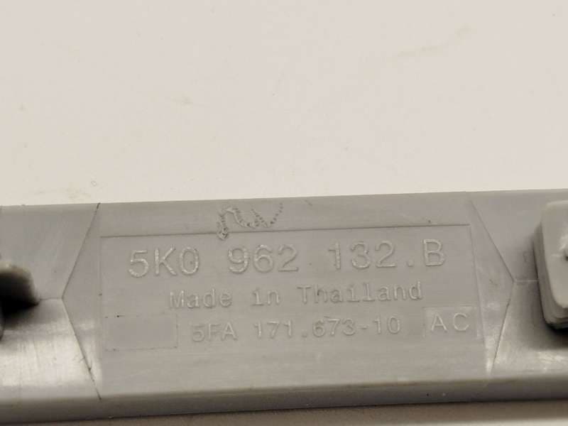 Recambio de antena para skoda kamiq (nw4) 1.0 tsi referencia OEM IAM 5K0962132B - Blanco 3