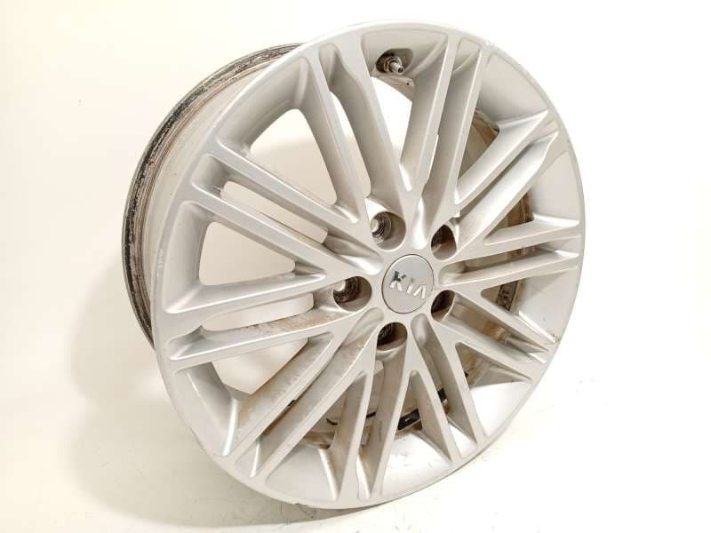 Recambio de llanta para kia carens iv 1.7 crdi referencia OEM IAM 52910A4750 - Blanco