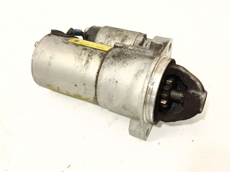 Recambio de motor arranque para kia carens iv 1.7 crdi referencia OEM IAM 361002A950 - Blanco