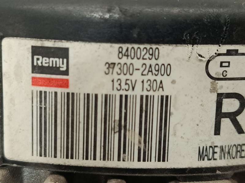 Recambio de alternador para kia carens iv 1.7 crdi referencia OEM IAM 373002A900  8400290 - Blanco 6