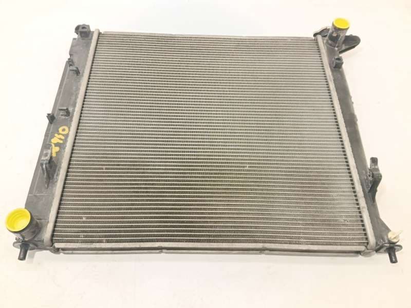 Recambio de radiador agua para kia carens iv 1.7 crdi referencia OEM IAM 25310A4560 - Blanco