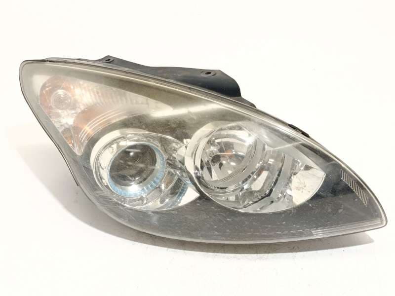 Recambio de faro derecho para hyundai i30 (fd) 1.4 referencia OEM IAM 921022R000 - Negro