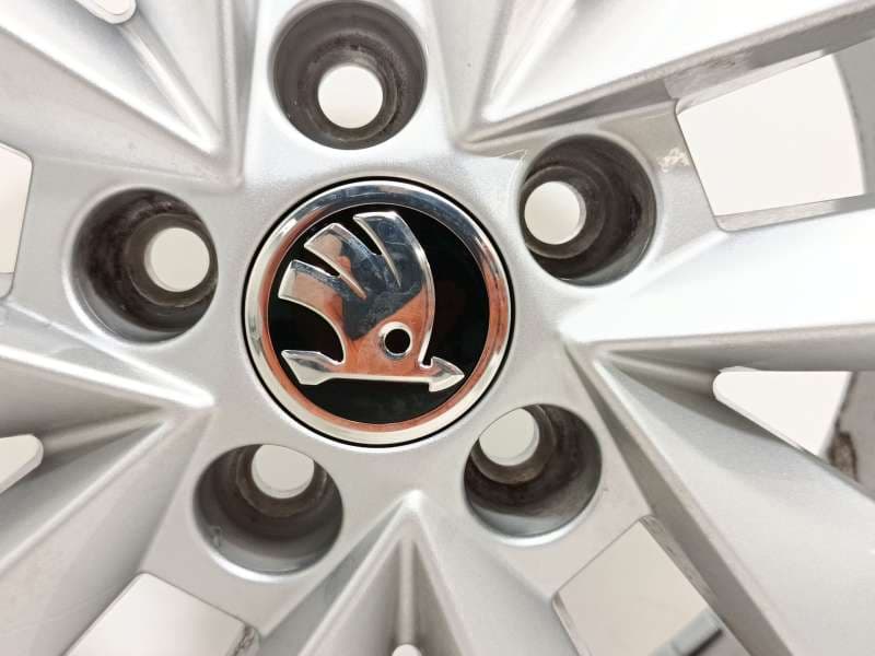 Recambio de llanta para skoda kamiq (nw4) 1.0 tsi referencia OEM IAM 657601025AJ - Gris 4