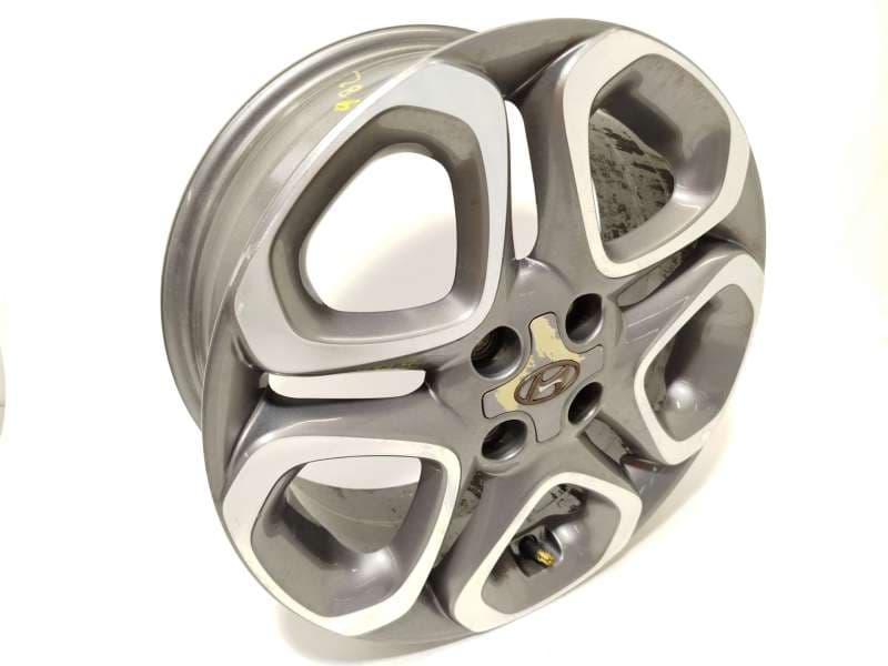 Recambio de llanta para hyundai i20 ii (gb, ib) 1.0 t-gdi referencia OEM IAM 52910C8700 - Blanco