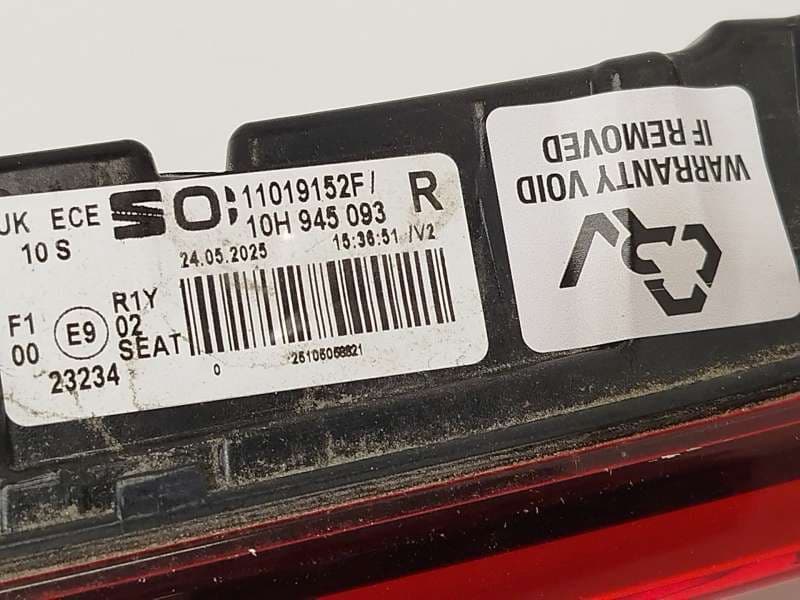 Recambio de piloto trasero central para cupra eboost born referencia OEM IAM 10H945093 - Gris 5