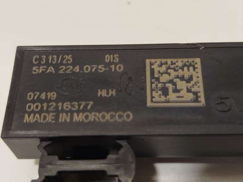 Recambio de antena para cupra eboost born referencia OEM IAM 5FA224075 - Gris 4
