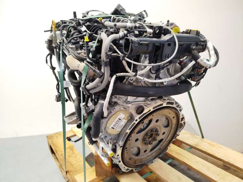 Recambio de despiece motor para jaguar f-pace (x761) 2.0 td4 awd referencia OEM IAM 204DTH - Azul 2