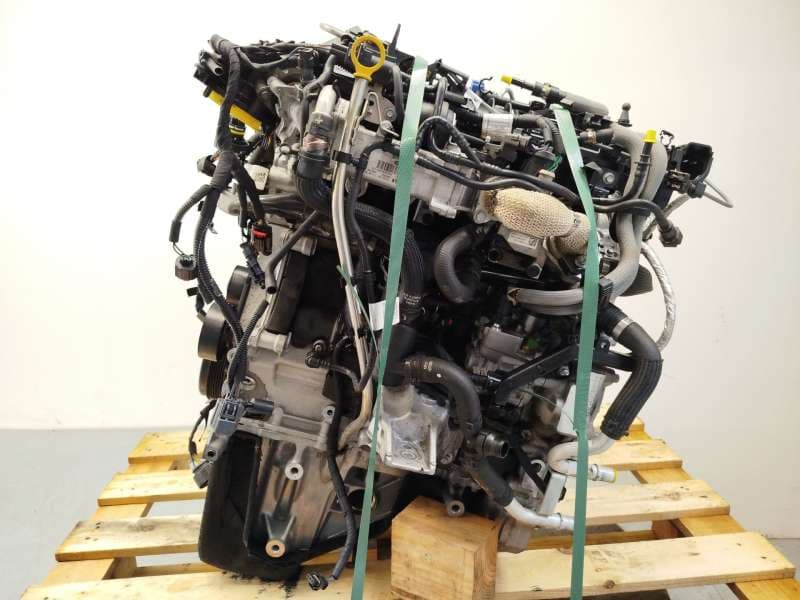Recambio de despiece motor para jaguar f-pace (x761) 2.0 td4 awd referencia OEM IAM 204DTH - Azul 3